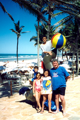 Roberto with kids at Beach Park, Fortaleza in 1999